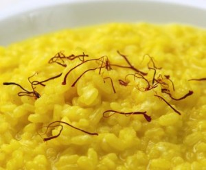 Risotto con lo zafferano detto anche "risotto giallo"